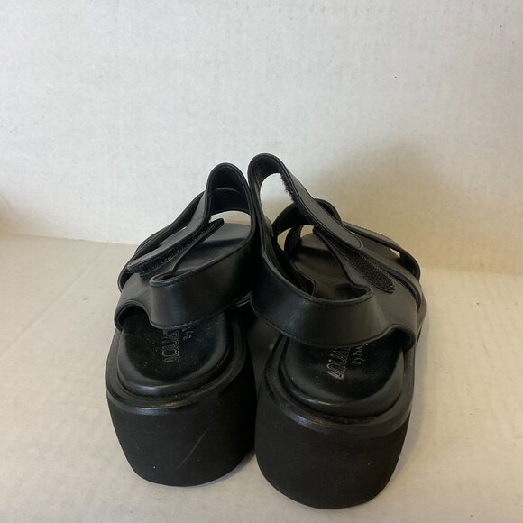 Aquatalia Sandals 7.5 Black Strappy Wedge Block Heel - Picture 5 of 10